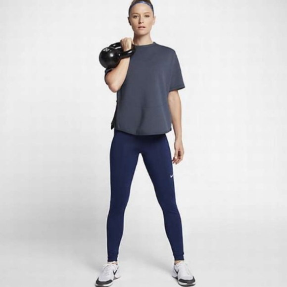 Nike Dry Womens Training Short Sleeve NEW - Picture 1 of 7